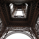 Imagen para el artículo titulado La Torre Eiffel luce suelo de cristal tras una millonaria remodelación